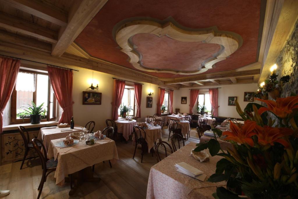 פרום Albergo Centrale מראה חיצוני תמונה